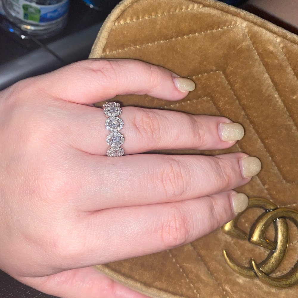 Gorgeous Diamond Band
